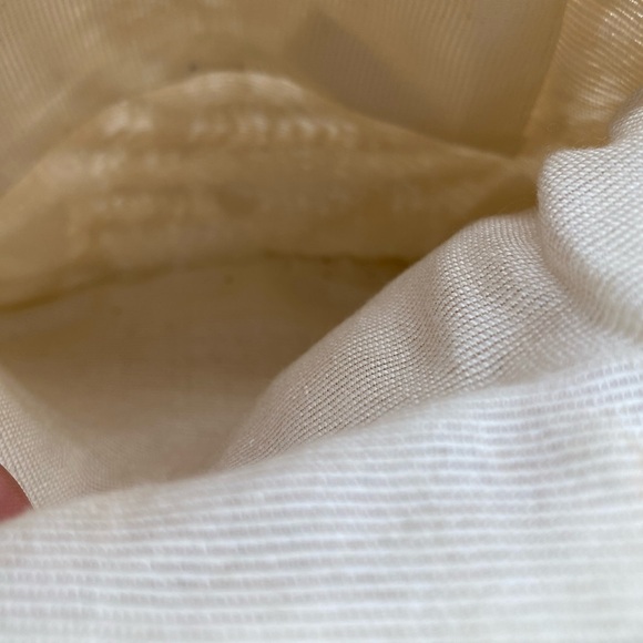 Cream Evening Bag with Gold Chain and Snap Closure - Picture 8 of 9